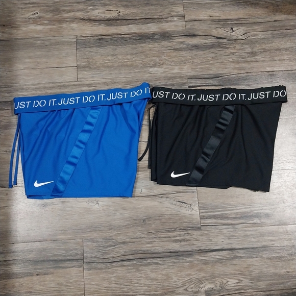 Nike Dry Attack Shorts Women Size M Blue Black Athletic Track Gym Workout Shorts - Picture 4 of 11